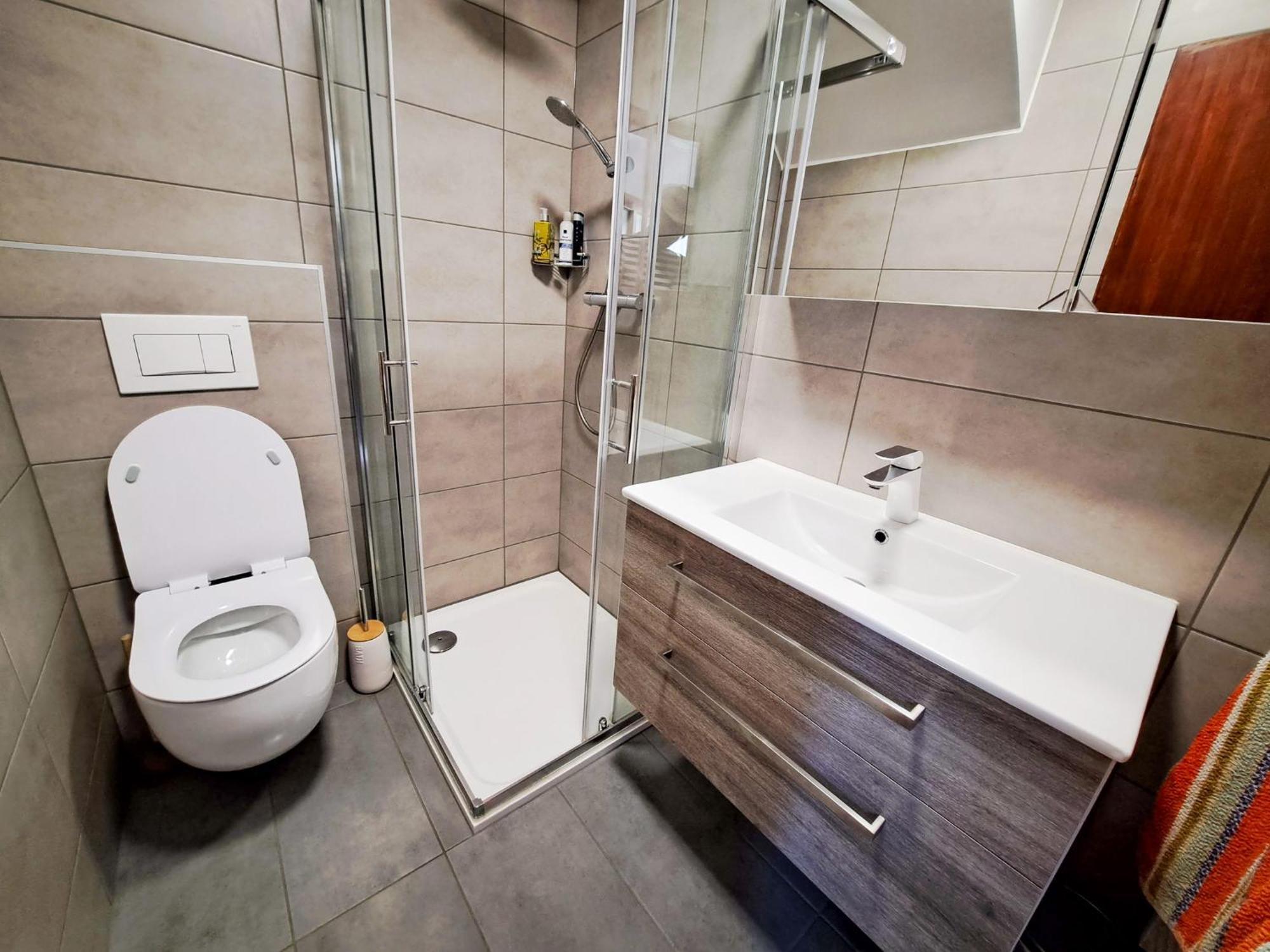 Hikers Hut Hisar Apartment Podbrdo Exterior photo